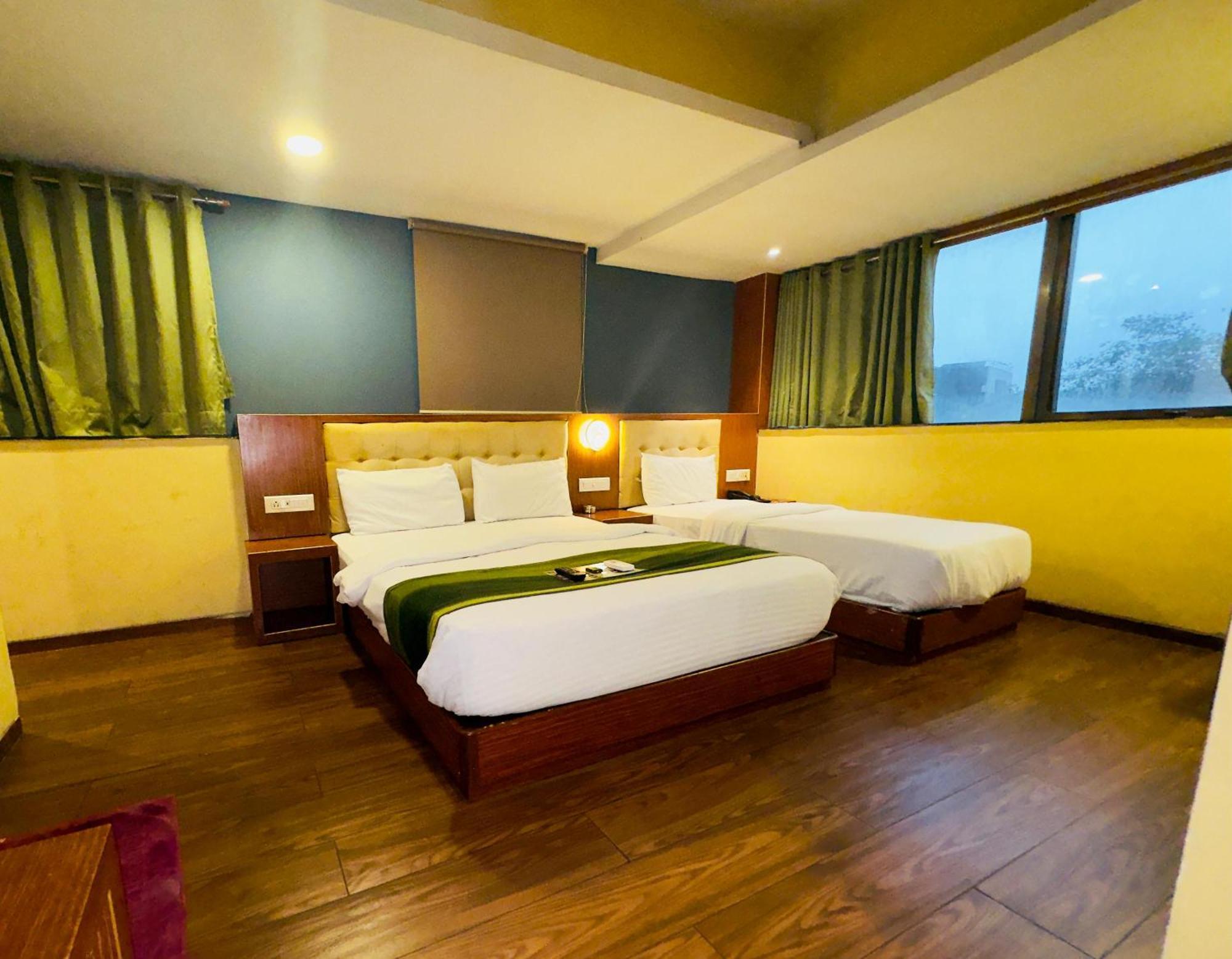 Hotel Aflon Midc Andheri East Mumbai Exterior foto