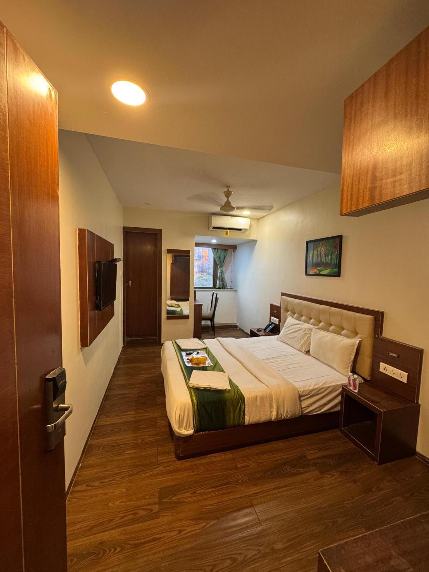 Hotel Aflon Midc Andheri East Mumbai Exterior foto