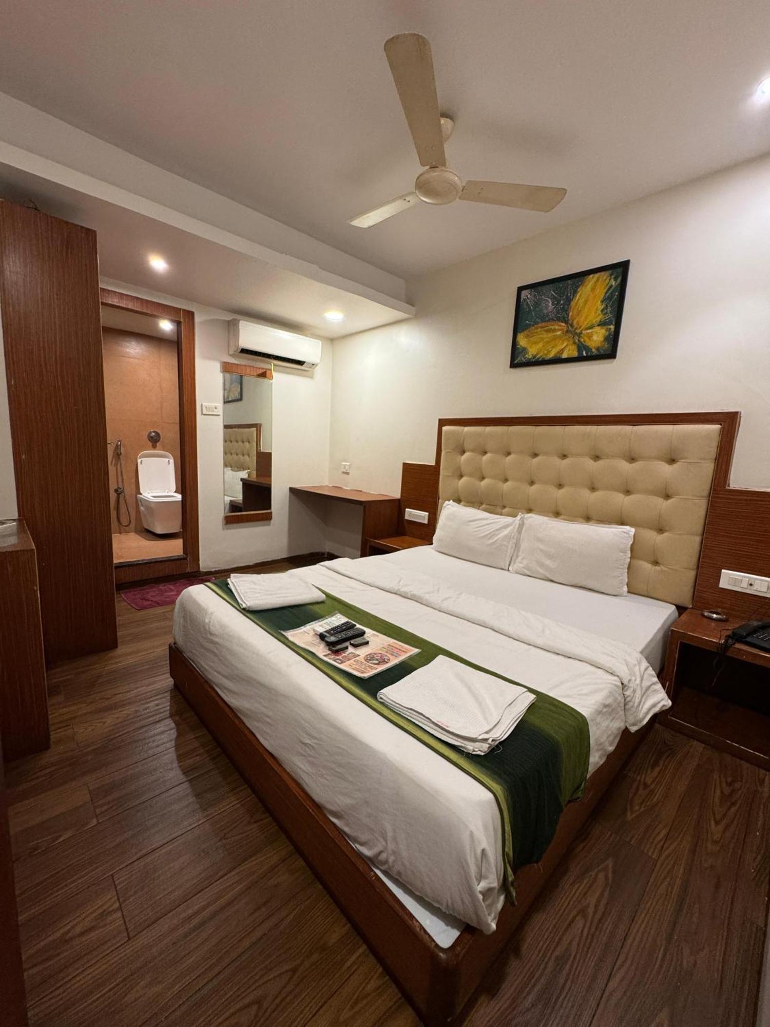 Hotel Aflon Midc Andheri East Mumbai Exterior foto